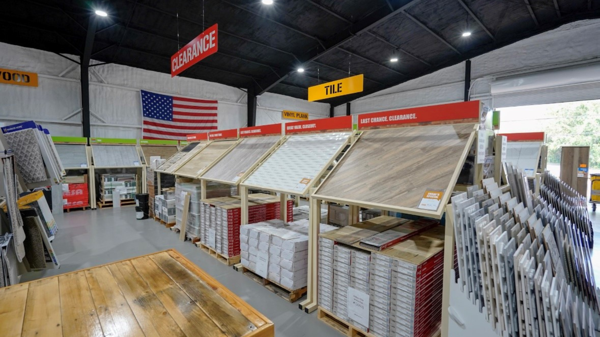 Tile Flooring Store in Fort Walton Beach, FL | Carr's Floor Trader Design  Center, image size:1920x1080